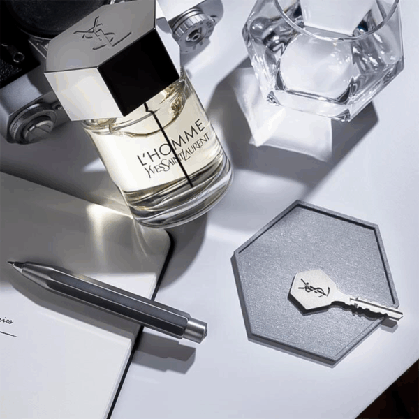 Perfume Yves Saint Laurent L’homme EDT 60ml - Masculino - Imagen 4